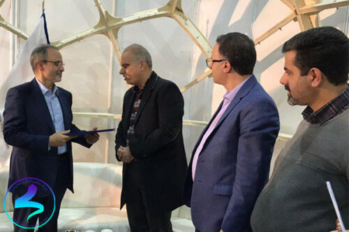 مصاحبه با رییس دانشگاه تربیت مدرس در غرفه پارک علم و فناوری