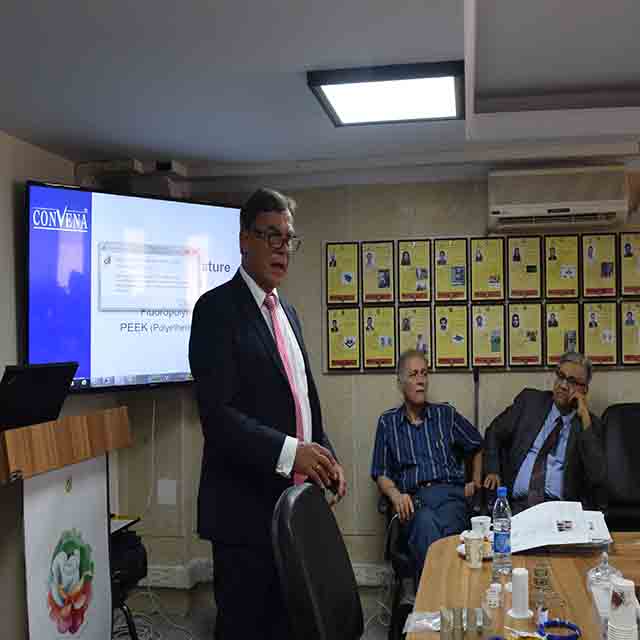 جلسه سخنرانی مهندس Jorg Ahrens